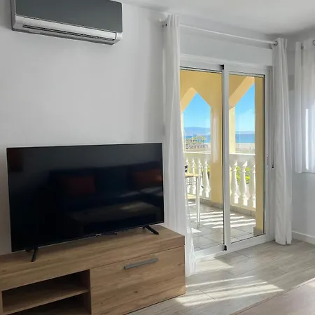 Apartment Modern With Views